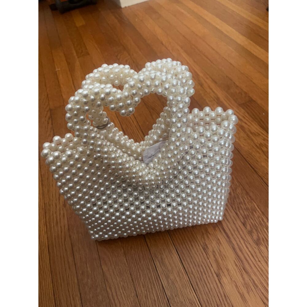 HEART Prom Wedding Purse Beautiful Pearls Tote Over Arm Valentines Large SitsUp